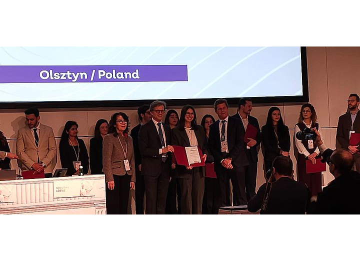 Zdjęcie zbiorowe uczestników